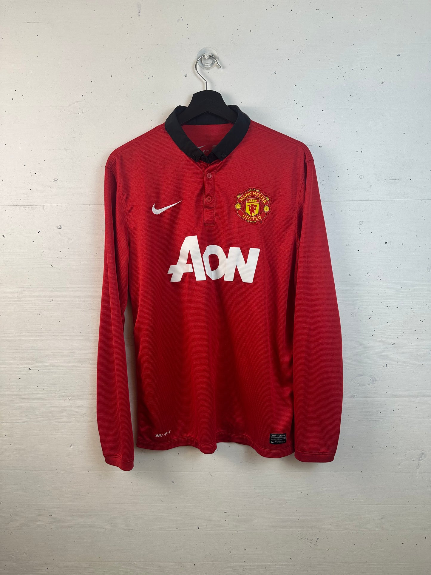 MANCHESTER UNITED 2013/14 VIDIC HOME KIT (M)