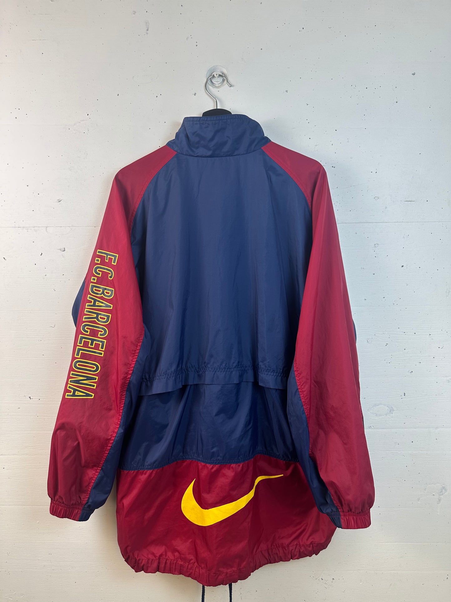FC BARCELONA WINDBREAKER (L)