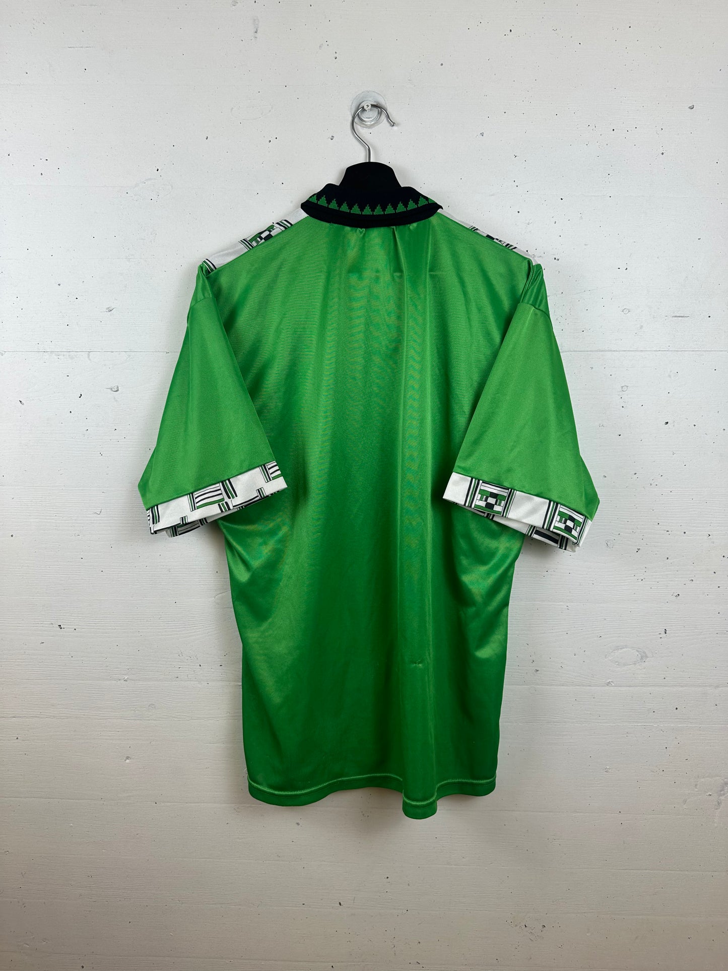 NIGERIA 1994 HOME KIT (L)