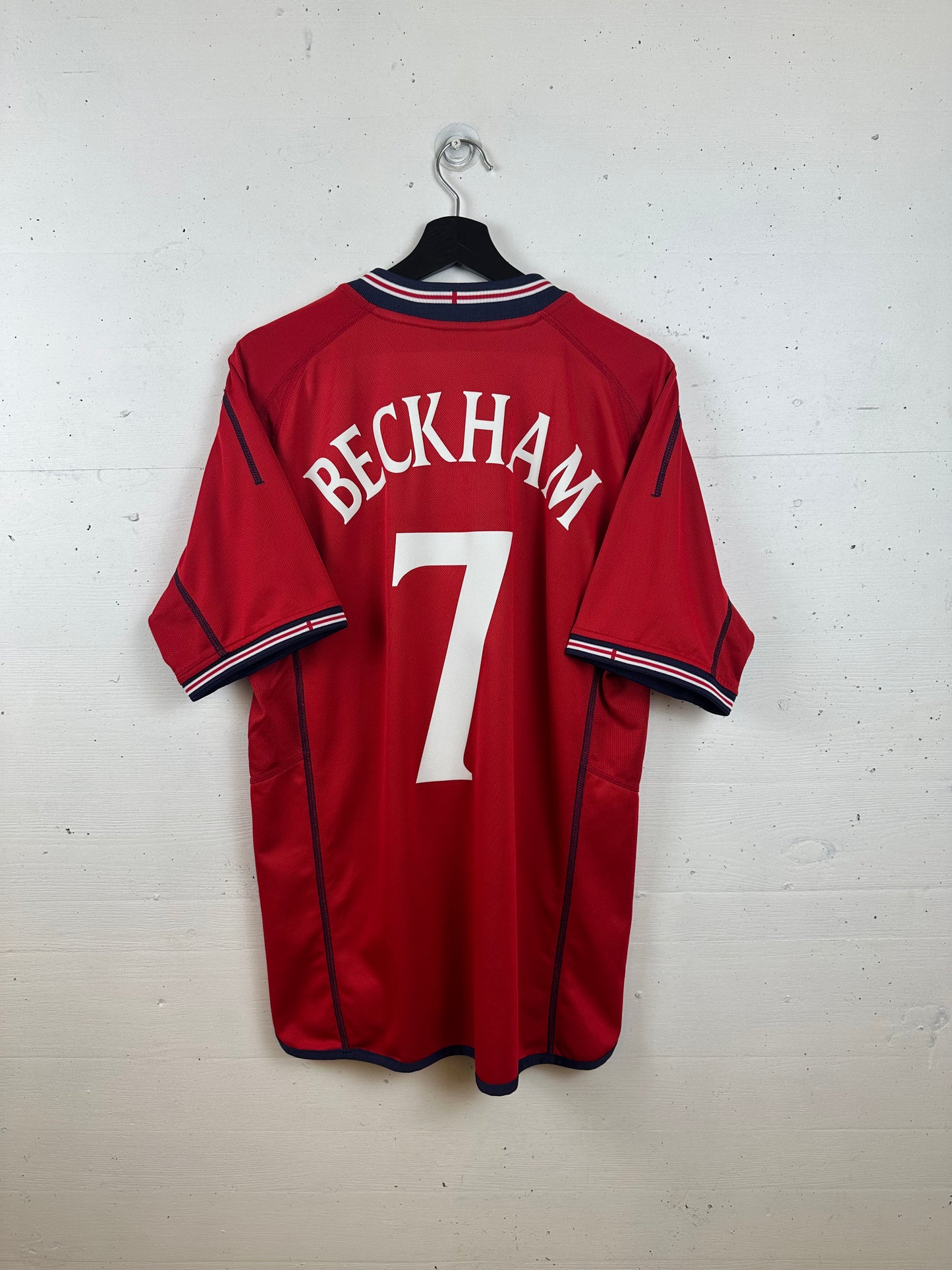 ENGLAND 2002 BECKHAM AWAY KIT (M)