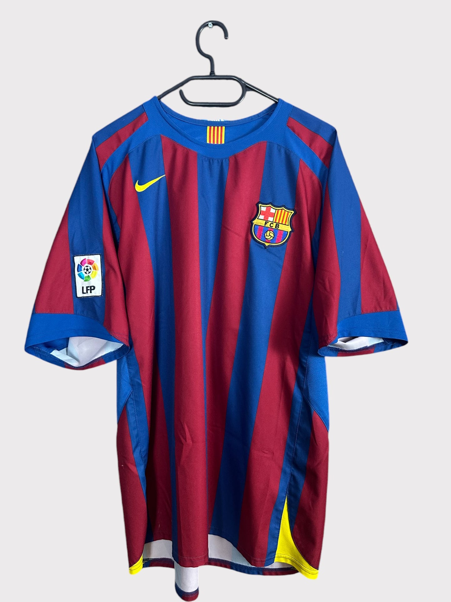 FC BARCELONA 2005/06 DECO HOME KIT (L)