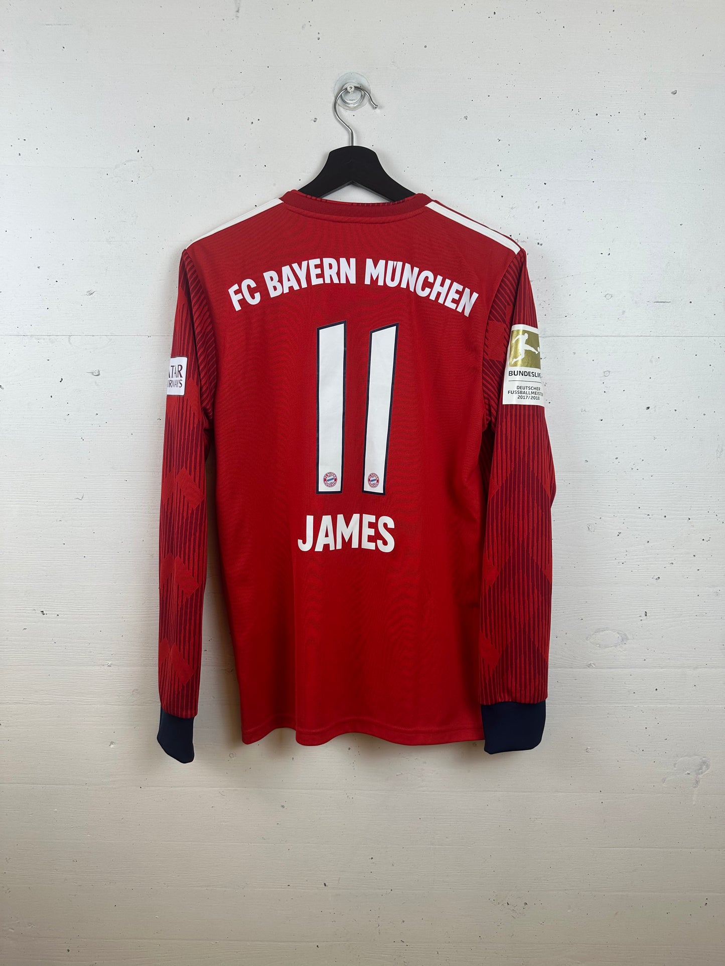 FC BAYERN 2018/19 JAMES HOME KIT (S)