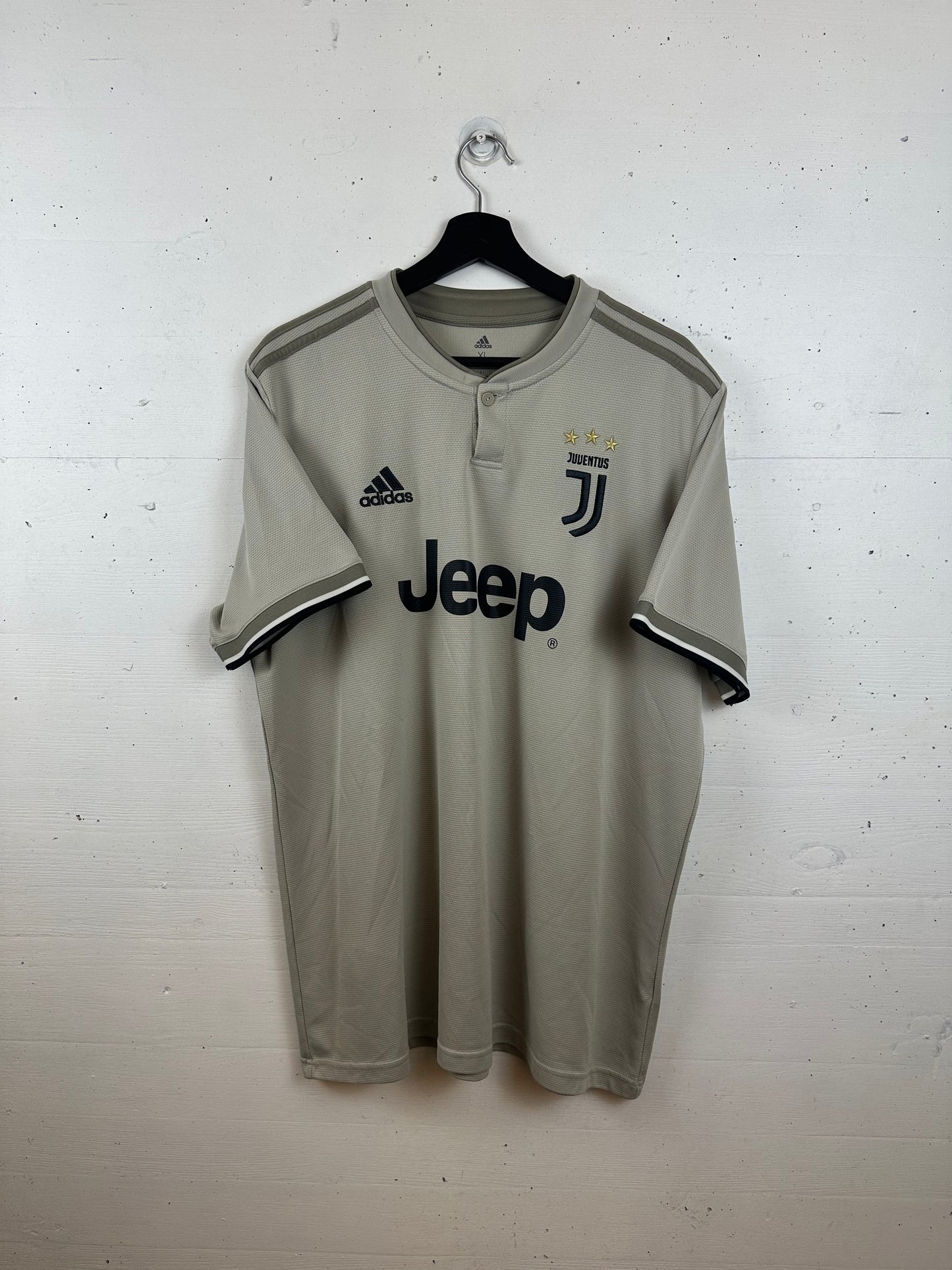 JUVENTUS TURIN 2018/19 C. RONALDO AWAY KIT (XL)