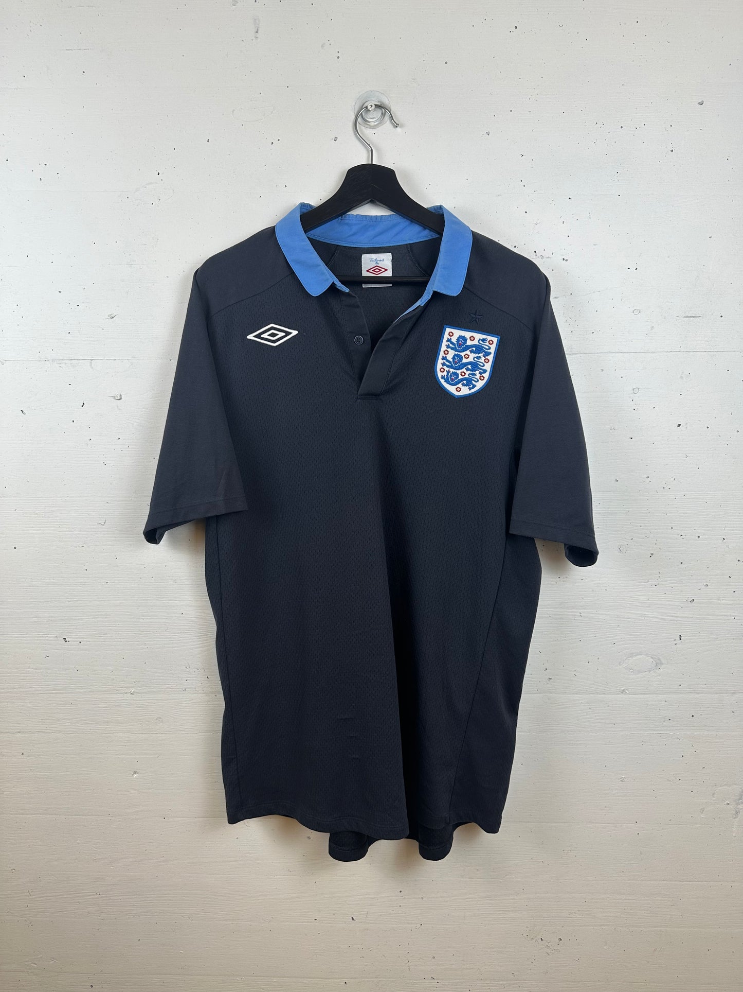 ENGLAND 2012 AWAY KIT (L)