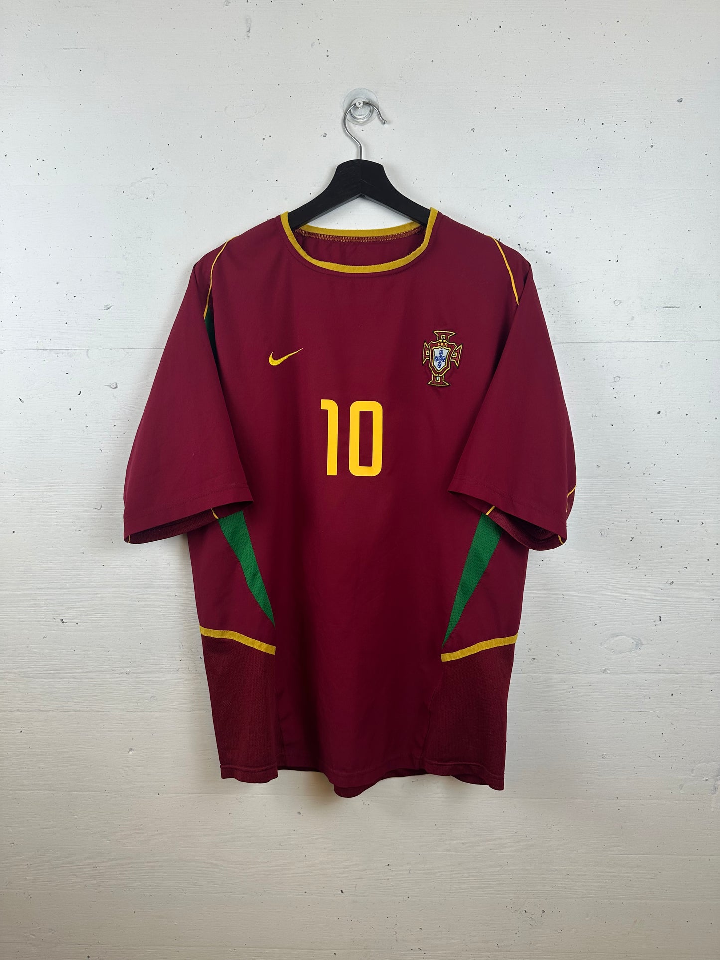 PORTUGAL 2002 RUI COSTA HOME KIT (L)